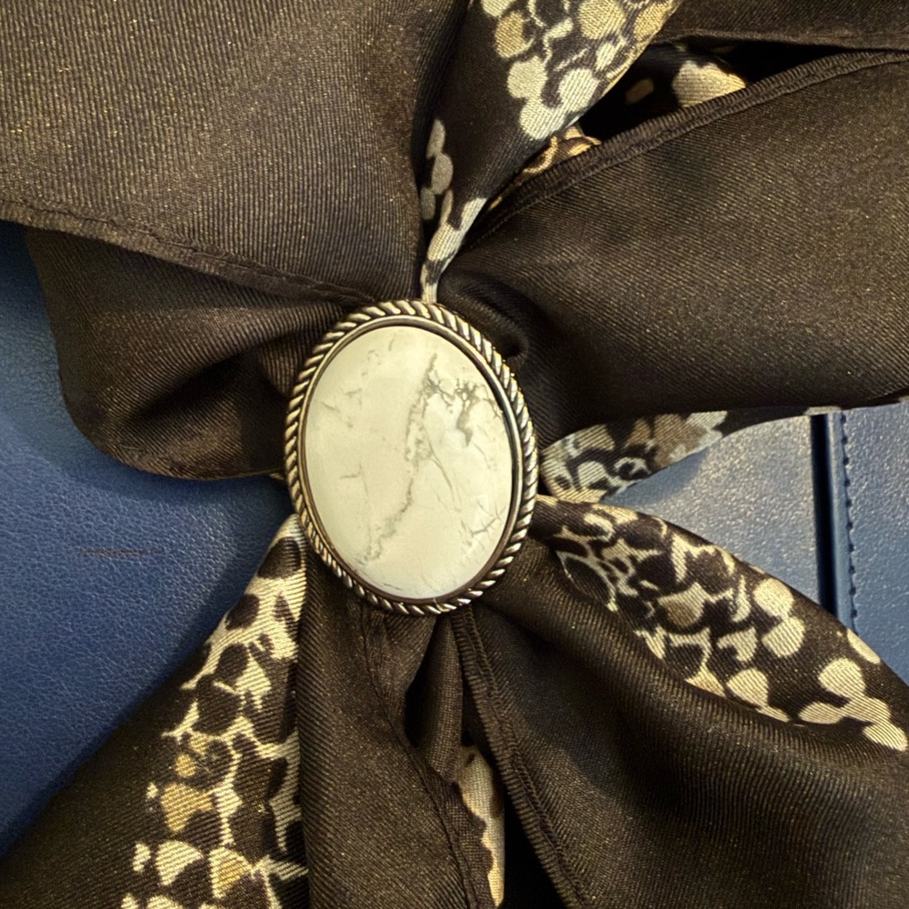 White Howlite Stone Scarf Slide with Silver Rope Boarder